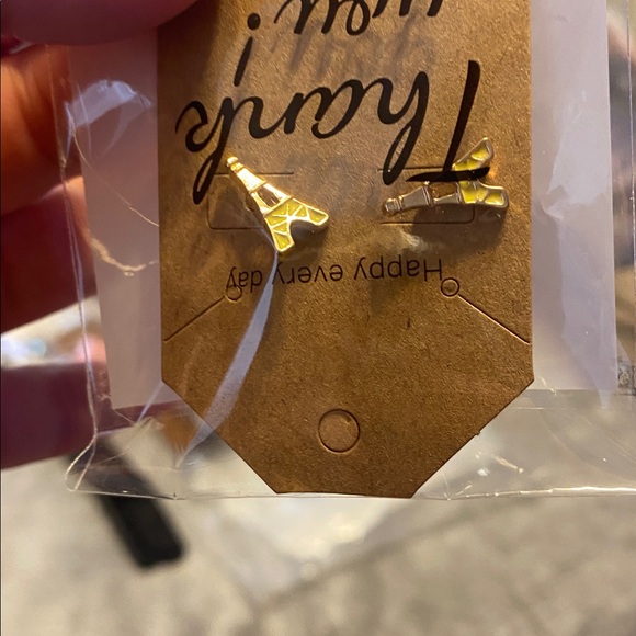 Different Designs earrings - Picture 9 of 9